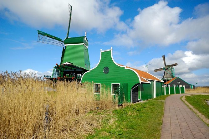 Private Tour Zaanse Schans Windmills and Volendam in Jaguar - Windmills and working traditions at Zaanse Schans