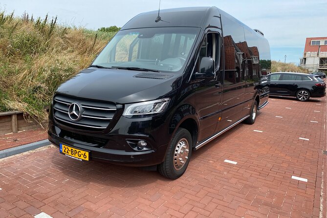 Private Transfer from Amsterdam to the Cruise Port in Rotterdam - Who should book this private transfer?