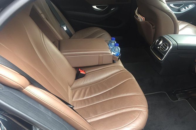 Private Transfer from Amsterdam to the Cruise Port in Rotterdam - What the one-hour ride is really like