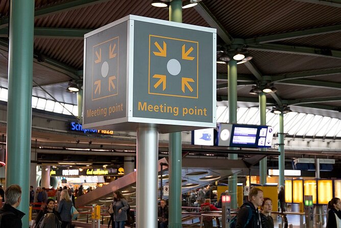 Private transfer Schiphol (AMS) to or from Rotterdam - A ride with no forced stops