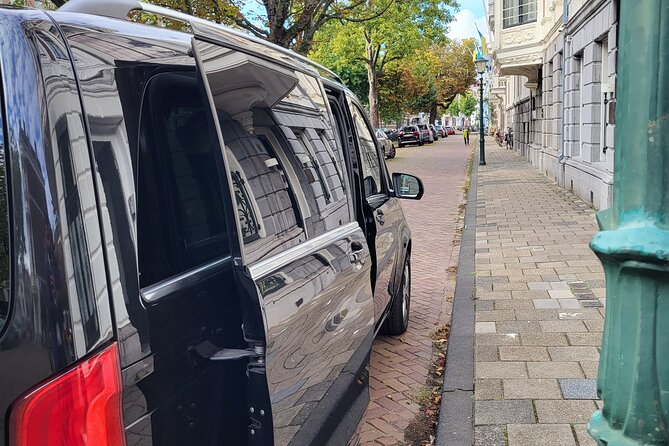 Private Transfer Service Between Ijmuiden and Amsterdam - What you get from the private format
