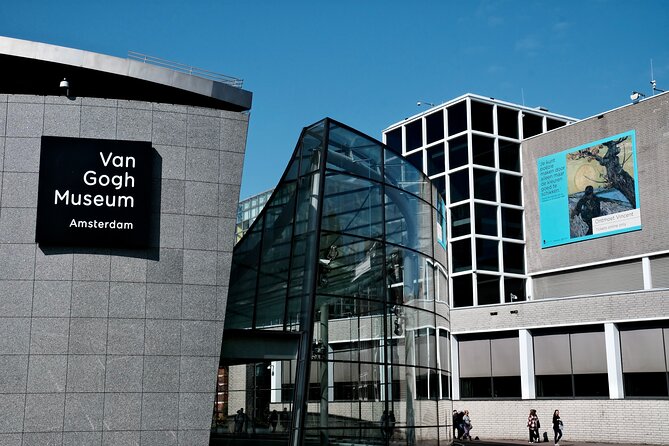 Private Van Gogh Museum Tour in Amsterdam - The value of a guide who can tell the story