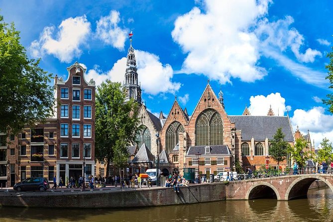 Private walking tour Amsterdam. English or Spanish. - A walking tour built around Amsterdam’s old center
