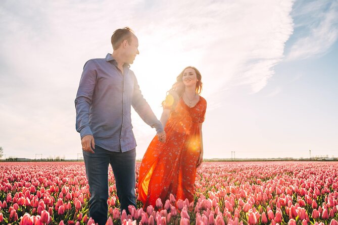 Professional Photoshoot at Private Tulip Field - Arielle’s style: direction without stiff portraits