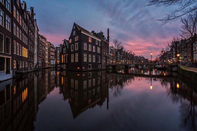 Red Light District private tour with a local - Dam Square and the Idea of Tolerance