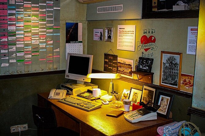 Red Light Secrets: Museum of Prostitution Amsterdam - Entering the former brothel