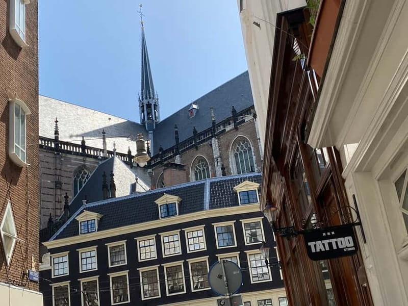 REDKULT: Red Light District & Historical City Center - Humor, information, and the small-group difference