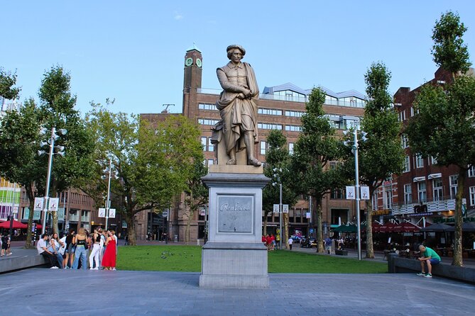 Rembrandt & Van Gogh Amsterdam walking experience - Starting at Prins Hendrikkade and the Weeping Tower