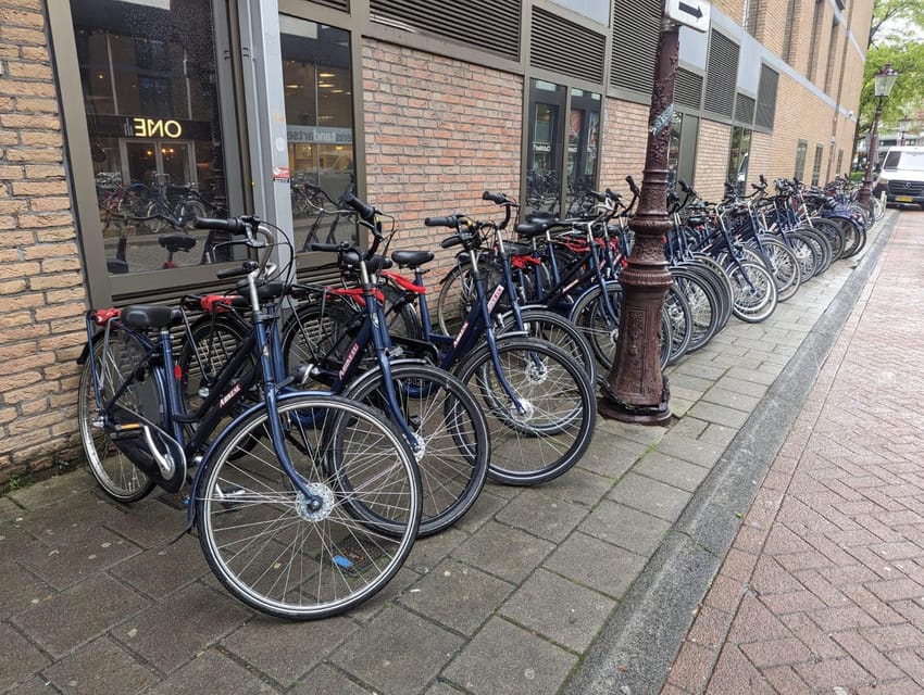 Rent a bike in Amsterdam | 1, 2, 3+ hours - How the staff handles problems