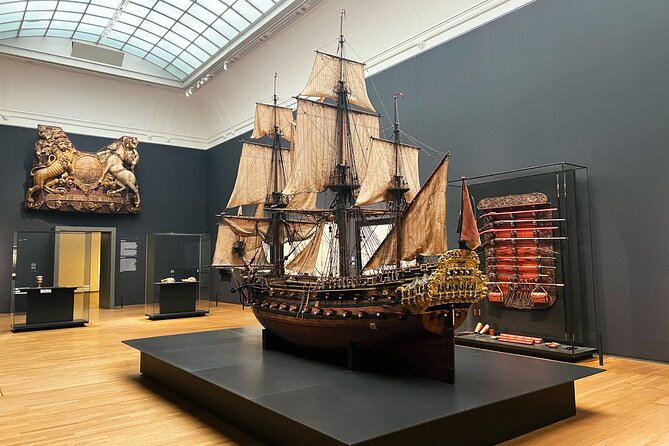 Rijksmuseum Guided Tour, private local Dutch guide - Vermeer’s quiet rooms and careful light