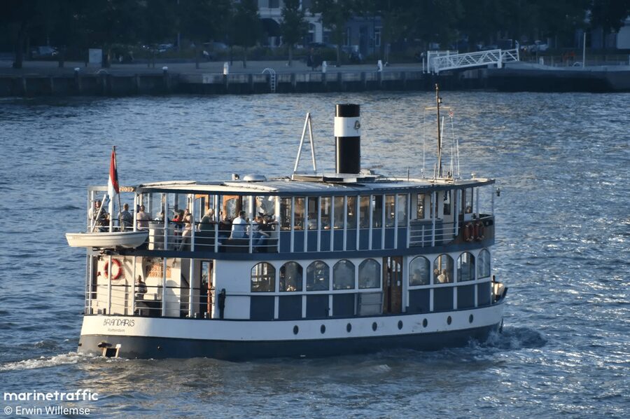 Rotterdam: 2.5-Hour Leckers Boat Cruise and Buffet - The buffet: what the $58 price covers