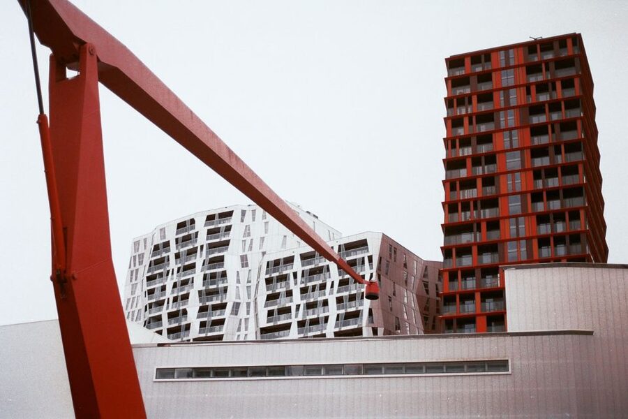 Rotterdam Architecture: Centre and South Bank with watertaxi - What the architect guide adds