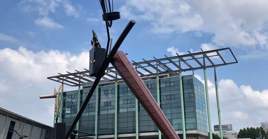 Rotterdam: Art and Architecture Highlights Walking Tour - Why Rotterdam makes sense on foot
