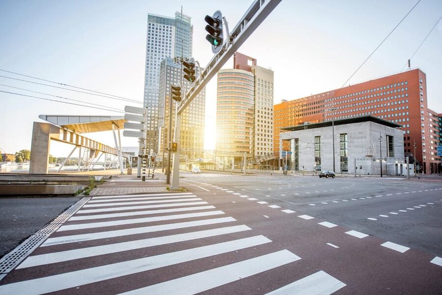 Rotterdam: Capture the most Photogenic Spots with a Local - The guide’s role in the experience