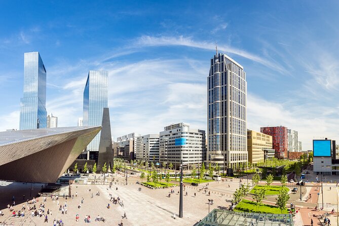 Rotterdam: City Walk Audio Guide in 7 Languages on your Phone - Rotterdam’s rebuilt center in one walk