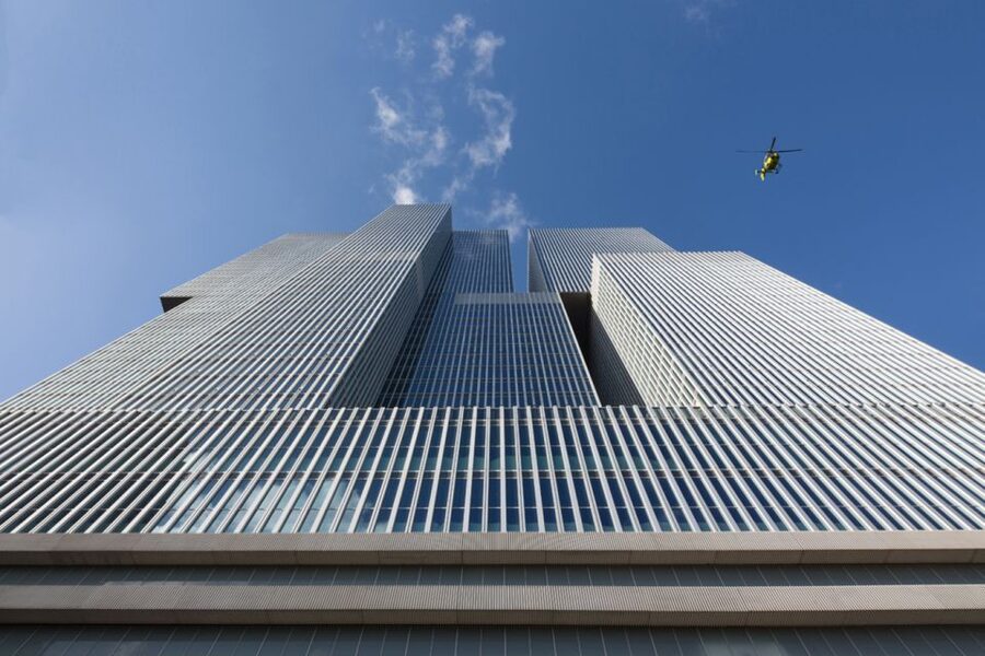 Rotterdam: De Rotterdam, Cube Houses, Watertaxi and Markthal - Guides, language and group fit