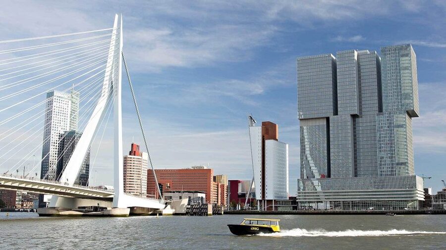 Rotterdam: De Rotterdam, Cube Houses, Watertaxi and Markthal - Should you book this Rotterdam tour?