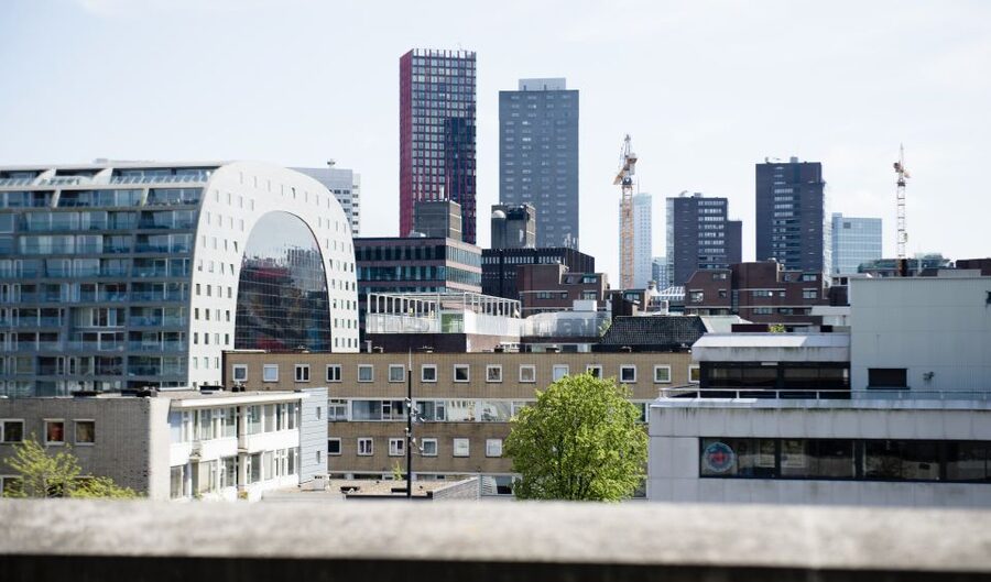 Rotterdam: Exclusive Rooftop Tour with 360˚ views - A hotel roof above the Coolsingel