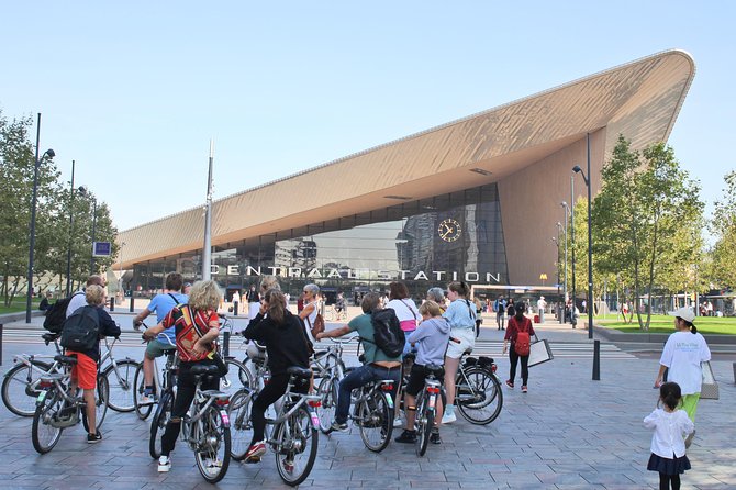 Rotterdam Highlights Bike Tour - Markthal, where food and art share one roof