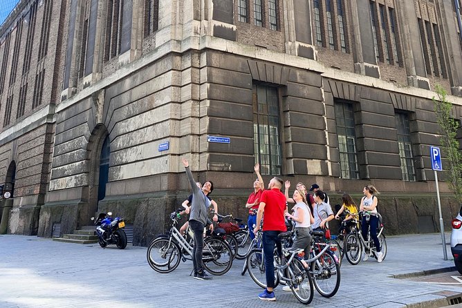 Rotterdam Highlights Bike Tour - Starting at seeRotterdam with a local view