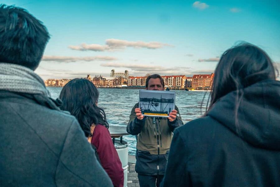Rotterdam: Highlights & Gems Walking Tour with Dutch Local - How much walking should you expect?