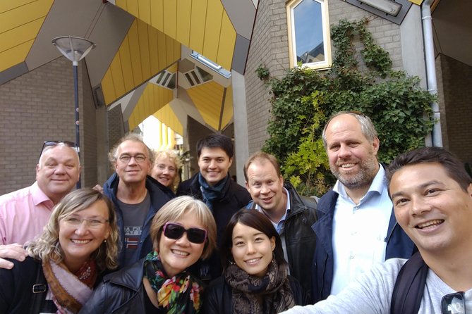 Rotterdam Highlights Private Walking Tour - City Hall connects old Rotterdam with the rebuilt city