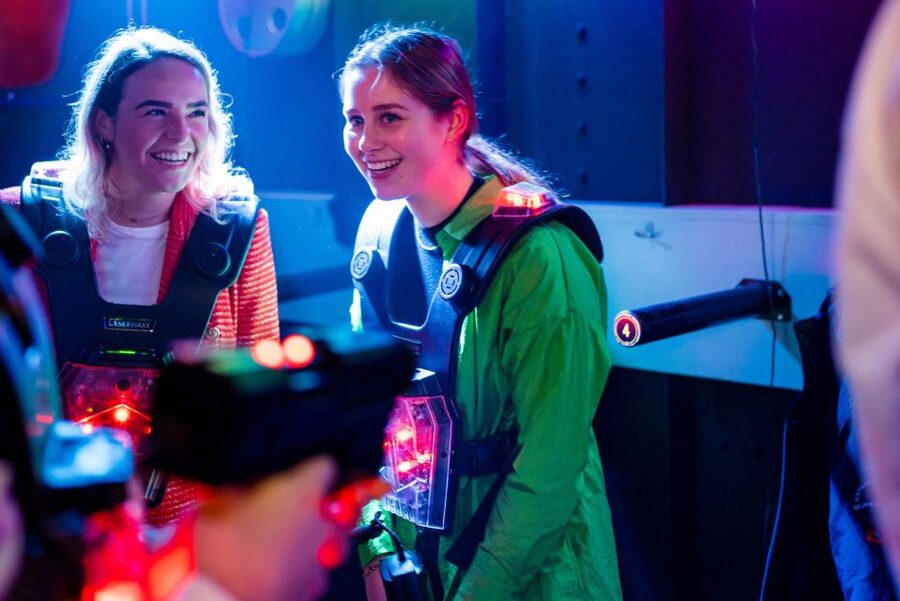 Rotterdam: Lasergame Actvity - Inside the 300 m2 battlefield