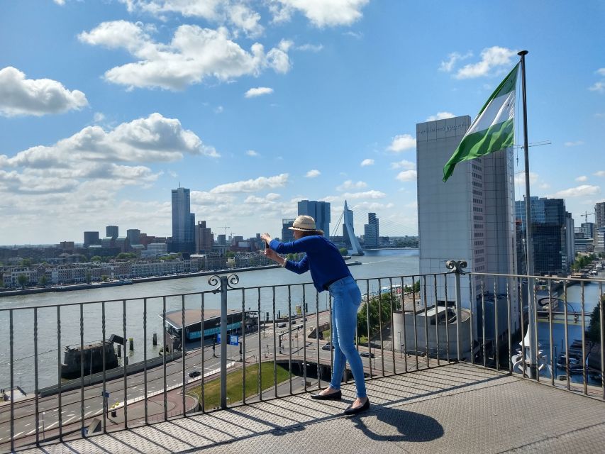Rotterdam: Markthal Tour, Meet & Taste, and Het Witte Huis - Meeting a market entrepreneur