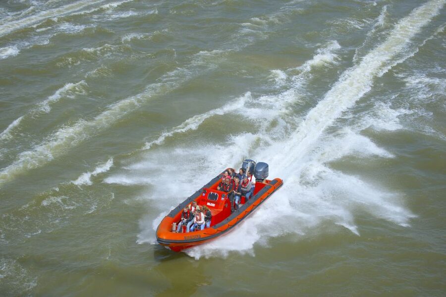 Rotterdam: Private Maas River Speedboat Cruise - Choosing between 30 minutes and one hour
