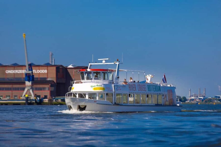 Rotterdam: Summer Cocktail Cruise - What the 1.5-hour cruise feels like