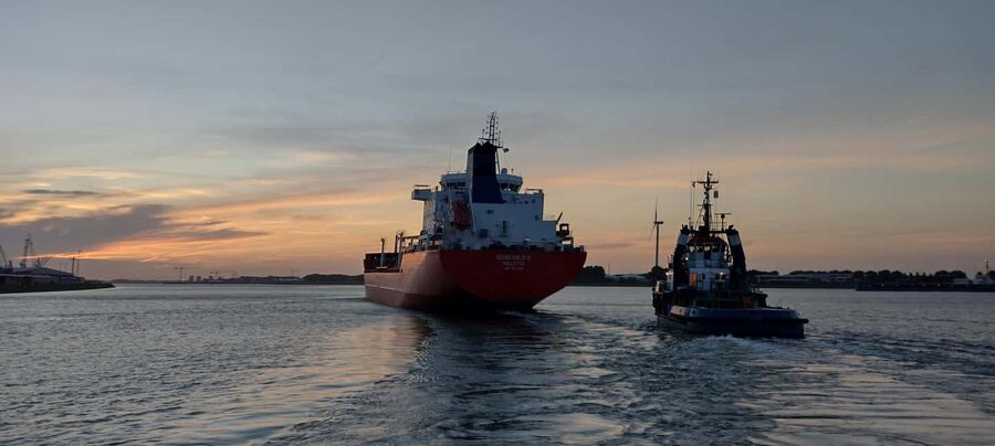 Rotterdam: Summer Evening Cruise with Live Entertainment - Key points to know before you book
