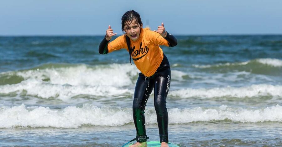Scheveningen Beach: 1,5-Hour Surf Experience for kids - What happens during the 90 minutes