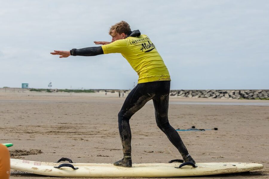 Scheveningen Beach: 2-Hour Surf Experience for Adults - Key points at a glance