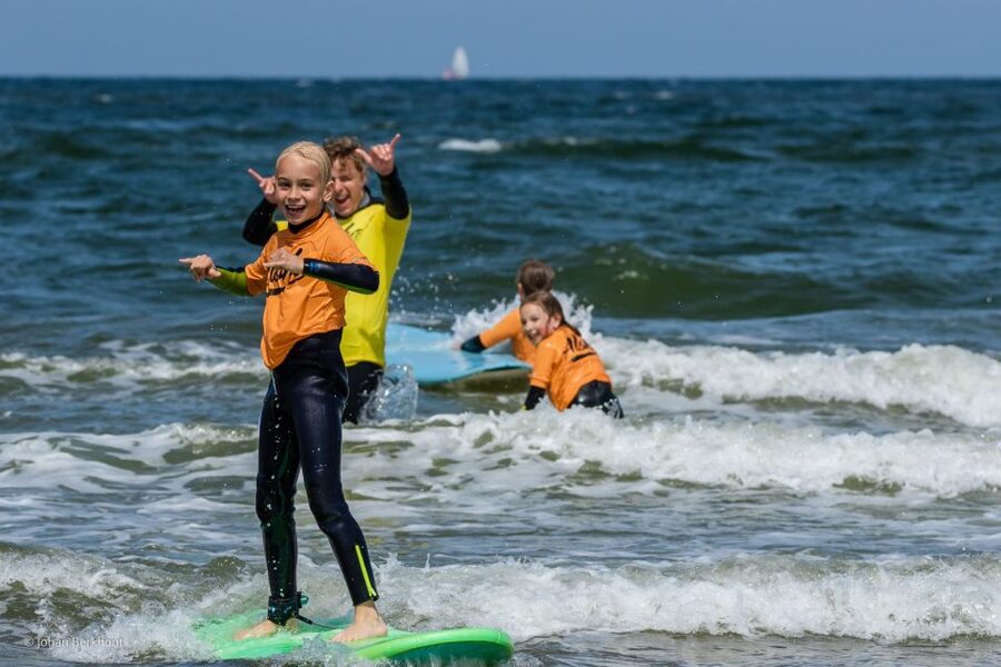 Scheveningen Beach: 2-Hour Surf Experience for Adults - When the sea changes your plans