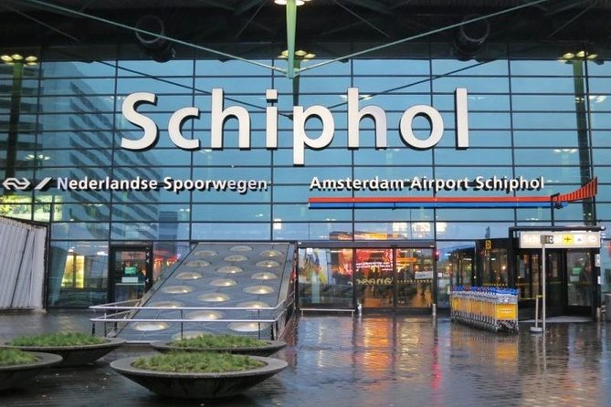 Schiphol Airport to Amsterdam Private Transfer - The ride itself: Wi-Fi, comfort, and practical touches