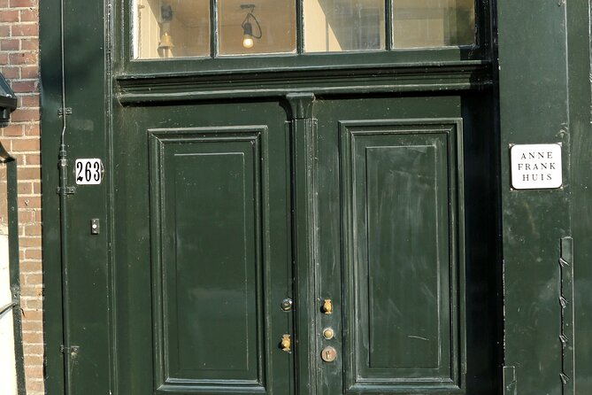 Self-Guided Audio Tour Holocaust Series: The Jewish Quarter - Jewish museums and the route’s wider context
