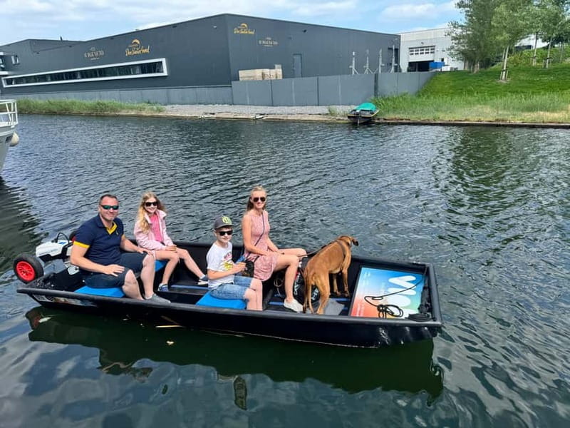 Self-Guided Electric Boat Rental - What to bring for a floating picnic