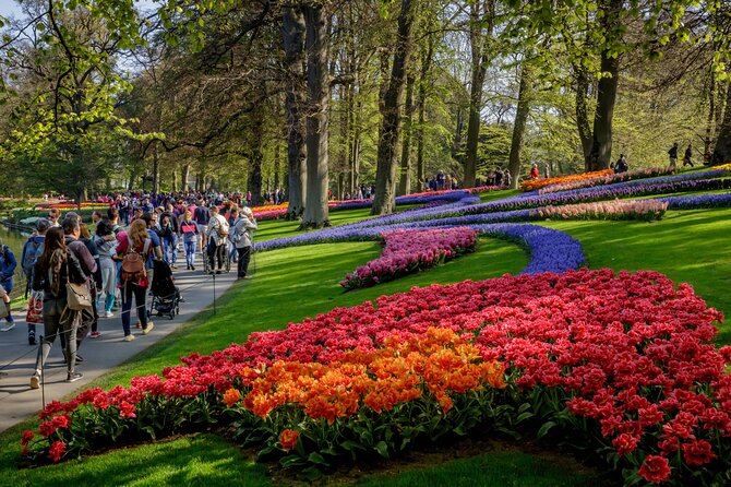 Skip-the-Line Keukenhof Gardens and Tulip Fields Tour from Amsterdam - Making the most of three hours inside