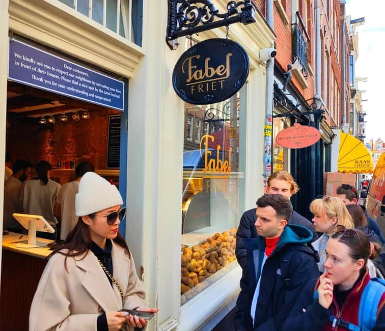 Skipping Lines & Sipping Beers: A History Tour of Amsterdam - Five mystery beers and Dutch snacks