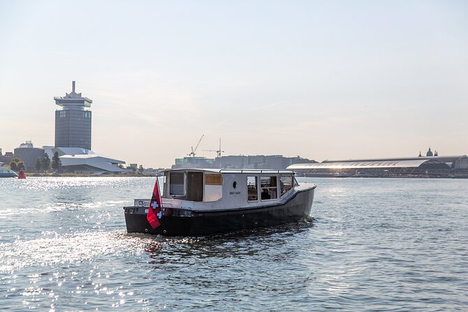 Small Group Boutique All-Inclusive Tour (max 12 p) With Captain - Towers, bridges, and the practical side of old Amsterdam