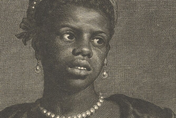 Small-Group Women's History Tour in Amsterdam - Beurspoortje and Amsterdam’s rule breakers