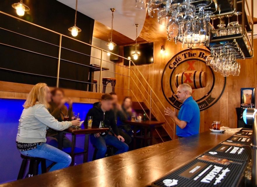 Sprechen Sie Gras? German Tour of Amsterdam's Coffeeshops - Guides and the feel of the group