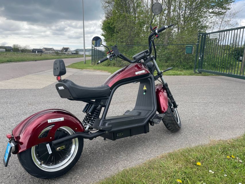 Texel: Explore Texel with a Café Cruiser E-scooter - Why an electric e-chopper suits Texel