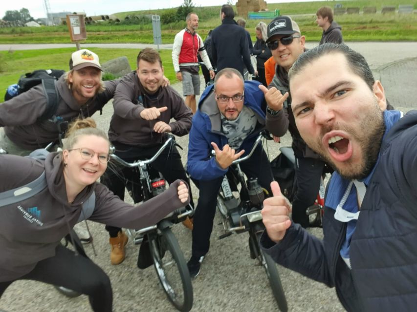 Texel: Solex Moped Rental - Starting with a full tank and a Texel map