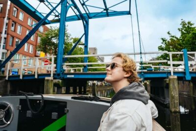 Canal Cruise with music from local artists