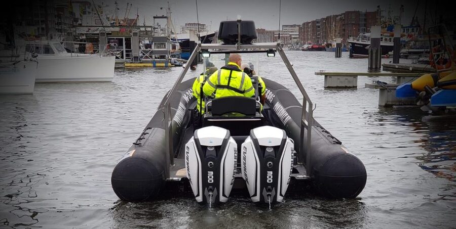 The Hague: Powerboat Tour Scheveningen - From quiet harbor water to full throttle
