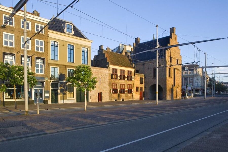 The Hague: Prison Gate Museum - The De Witt brothers bring Dutch politics into the story