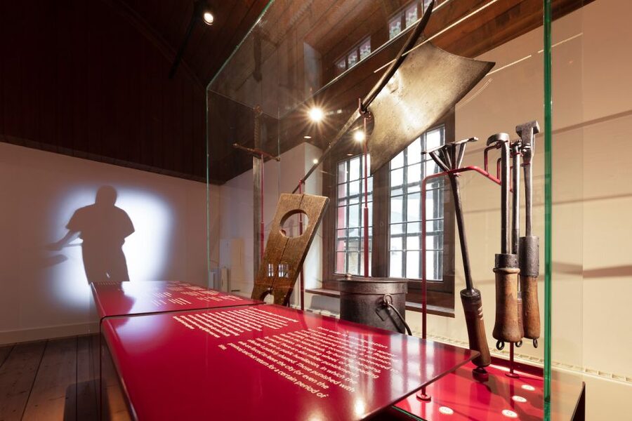 The Hague: Prison Gate Museum - The cells show how imprisonment worked