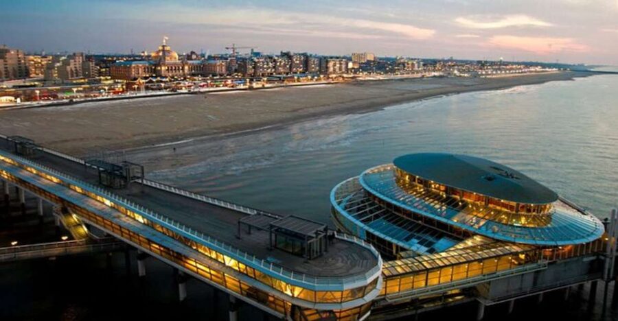 The Hague: Private Custom Walking Tour With A Local Guide - Why a private walk works well in The Hague