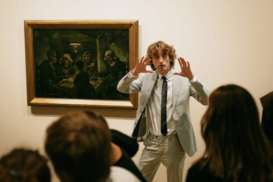Tour in Spanish: Van Gogh Museum Private Tour - The early Vincent: Brabant, Rembrandt, and the road to painting